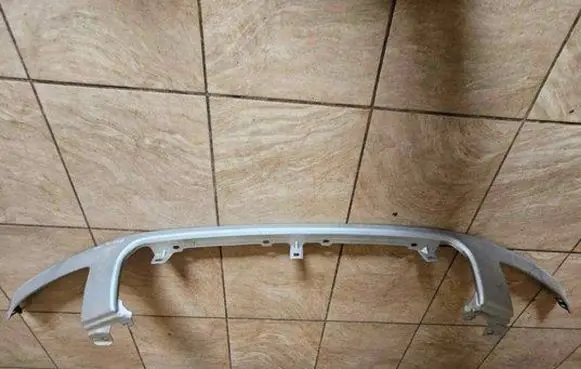 Toyota RAV 4 (XA20) Front bumper splitter molding