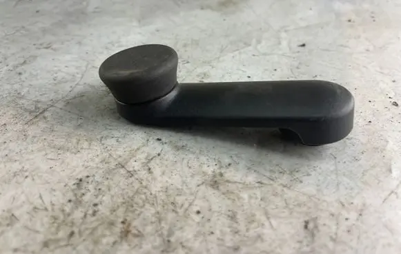 Opel Zafira A Rear door window winding handle 90247150 90224834 90459502