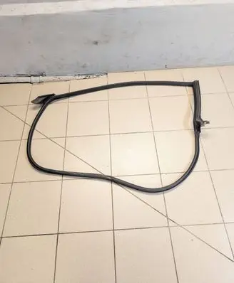Volkswagen Arteon Front door rubber seal 3g8867337
