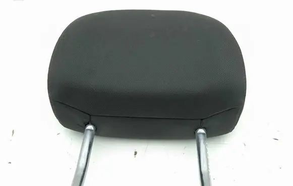 Audi Q3 F3 Front seat headrest 