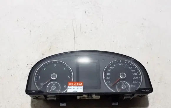 Volkswagen Caddy Speedometer (instrument cluster) 2K0920865A
