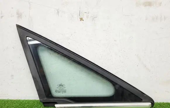 Ford C-MAX II Front triangle window/glass am51r29710a