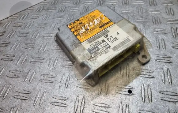 Toyota Corolla E120 E130 Airbag control unit/module 8917013040 2310002440