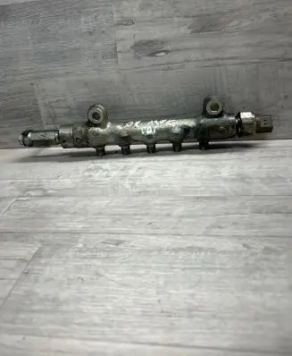 Subaru Forester SH Fuel main line pipe