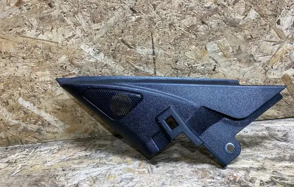 Infiniti G37 Front door speaker cover trim 