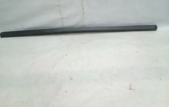 Dodge RAM Rubber seal sliding door window/glass 68359296AB