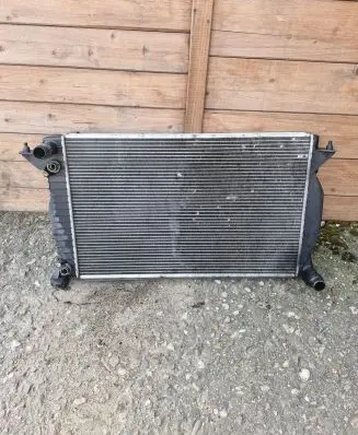 Audi A4 S4 B6 8E 8H Coolant radiator