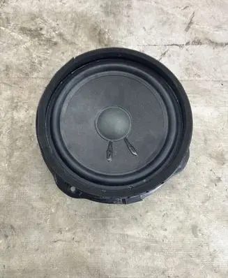 Audi A3 S3 8V Front door speaker 8V0035415E