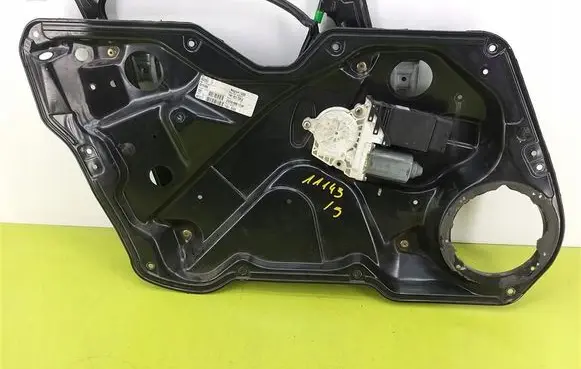 Seat Toledo II (1M) Front door window regulator with motor 1M1837729E
