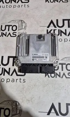 BMW 3 E90 E91 Engine control unit/module 0281018558 8518268