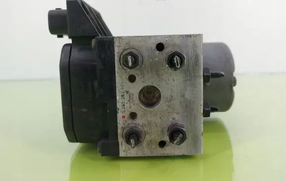 Audi A6 S6 C5 4B ABS Pump 0265202401