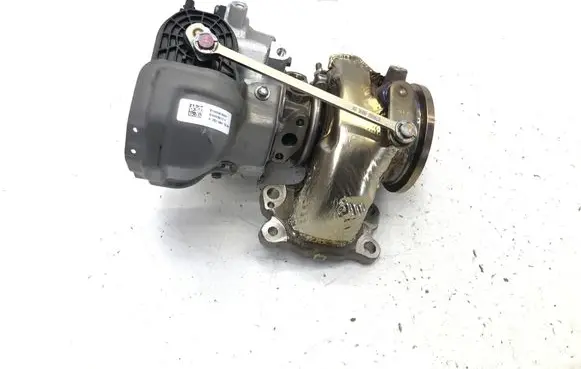 Mercedes-Benz GLA H247 Turbo A2820907800