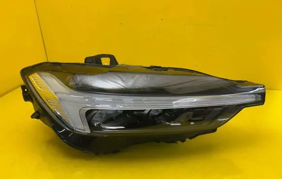 Volvo XC60 Headlight/headlamp 32404710