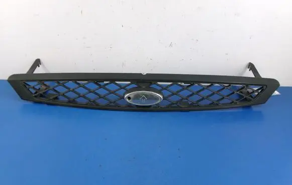 Ford Focus C-MAX Front grill 2M518200AGW