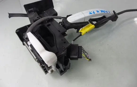 Ford C-MAX II Rear door lock AM5AR26412CE
