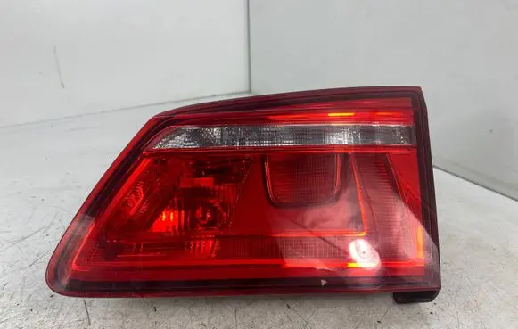 Volkswagen Golf Sportsvan Tailgate rear/tail lights 510945094K 90057452A