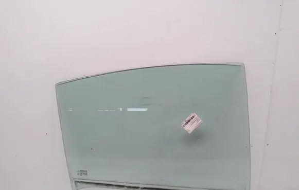 Renault Laguna III Rear door window glass
