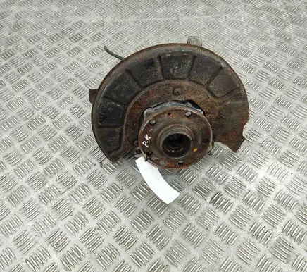 Volkswagen PASSAT B7 Front wheel hub 3C0407253F