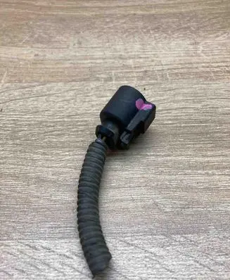 KIA Sorento Plug wire 1928404669 16102009