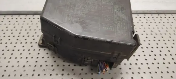 SsangYong Musso Fuse module 8230005