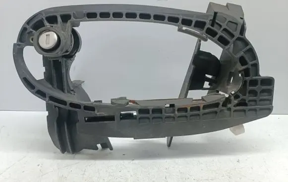 Front door exterior handle/bracket