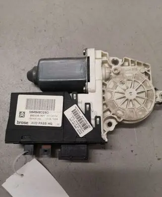 Citroen C5 Front door window regulator motor 101387102 9648485280