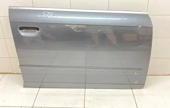 Audi A4 S4 B7 8E 8H Front door