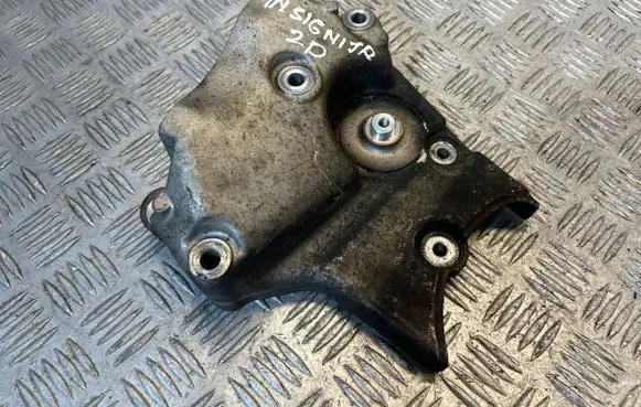 Opel Insignia A Engine mounting bracket 55566020