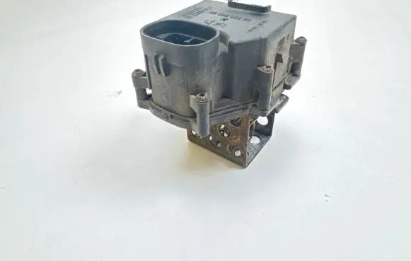 Citroen C4 I Picasso Coolant fan relay 9658508980