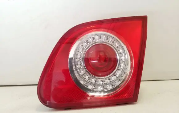Volkswagen PASSAT B6 Tailgate rear/tail lights 273002