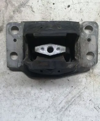 Ford Mondeo MK IV Engine mount bracket 7G917M121BA