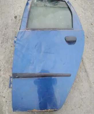 Fiat Punto (188) Rear door melynos