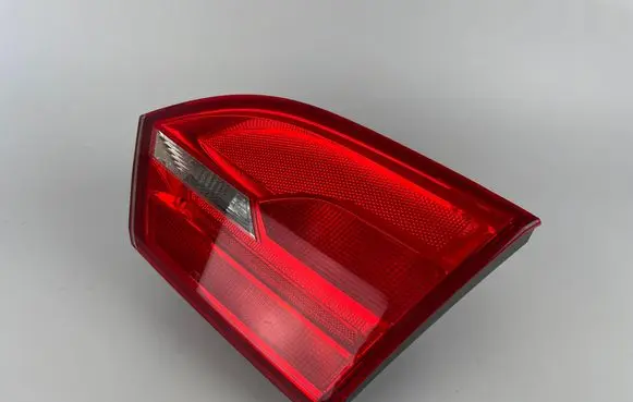 Volkswagen Jetta VI Tailgate rear/tail lights 5C6945260 5C6945260A