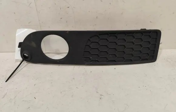 Volvo S80 Front bumper lower grill 30744114