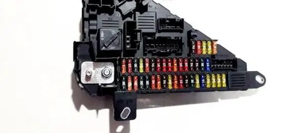 BMW 5 E60 E61 Fuse box set 913883001 518956057
