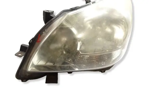 Toyota Verso Headlight/headlamp BT22B