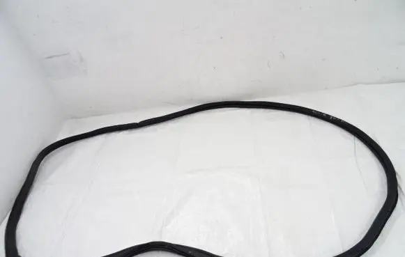 Peugeot 308 Front door rubber seal 