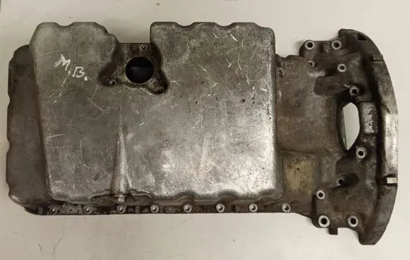 Mercedes-Benz Vito Viano W638 Oil sump 6110140202