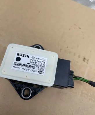 Peugeot 508 ESP acceleration yaw rate sensor 9664661580
