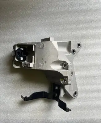 Hyundai Kona I Engine mounting bracket
