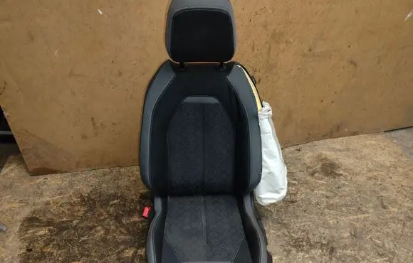 Opel Mokka B Front driver seat 