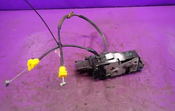 Peugeot 207 CC Rear door lock