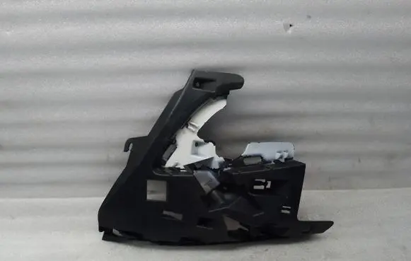Volvo S60 Front bumper mounting bracket 31323425