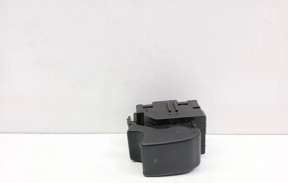 Toyota Corolla Verso AR10 Electric window control switch 848100F010 37181A75A06