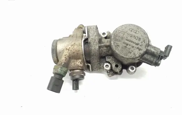 Audi A6 S6 C6 4F Fuel injection high pressure pump 06E103535