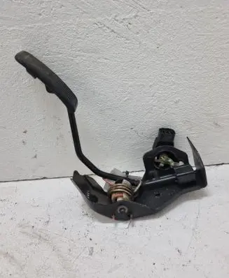 Toyota Avensis T250 Accelerator throttle pedal 8928147010