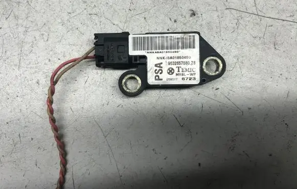 Peugeot 607 Airbag deployment crash/impact sensor 9632657680Z8 NNKA5A01850450 6723