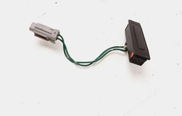 Nissan Qashqai Tailgate opening switch 