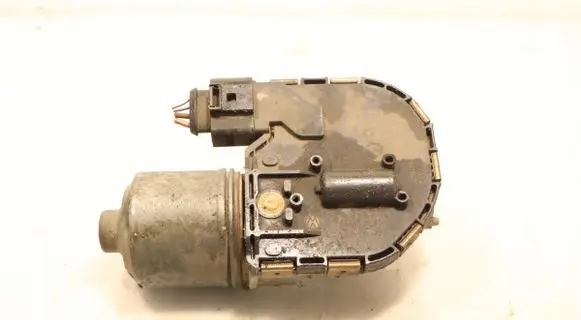 Volkswagen Golf Plus Wiper motor 0390241945