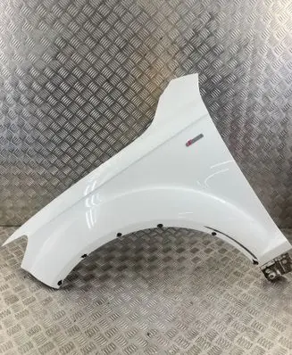 Audi Q7 4L Fender 4L0880742A